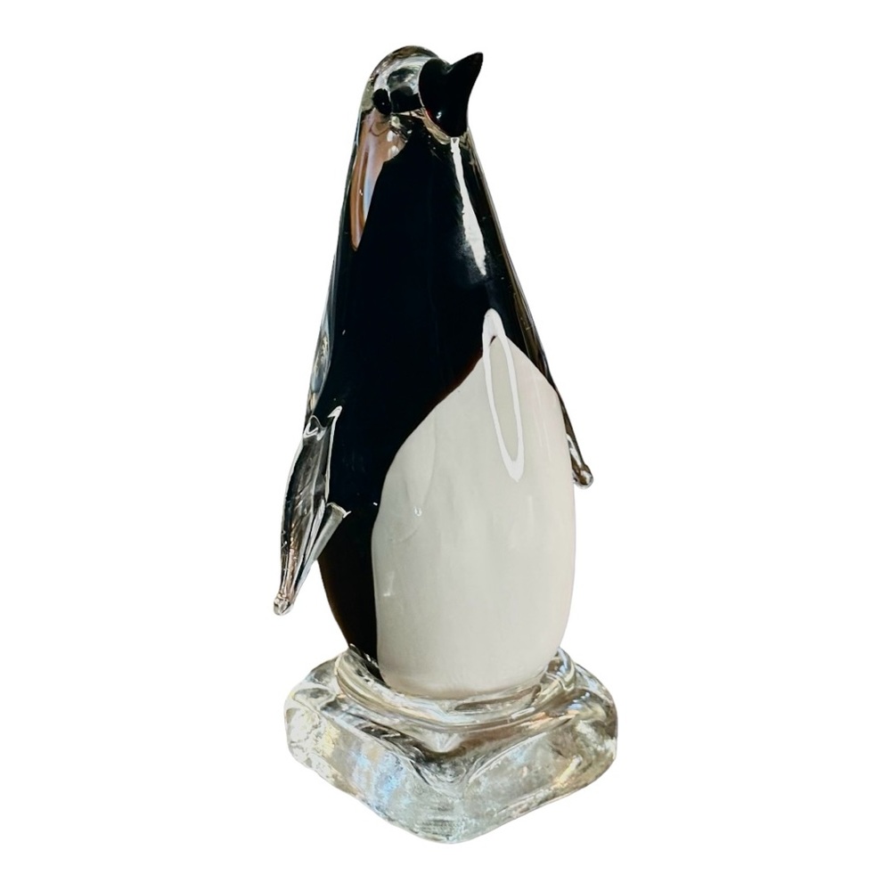 Fifth Avenue Crystal Glass Penguin